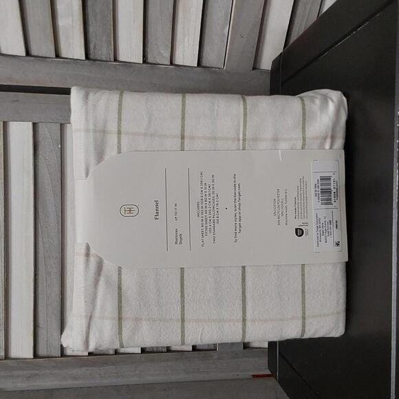 Threshold Bedding Queen Flannel Sheet Set Ivory Windowpane